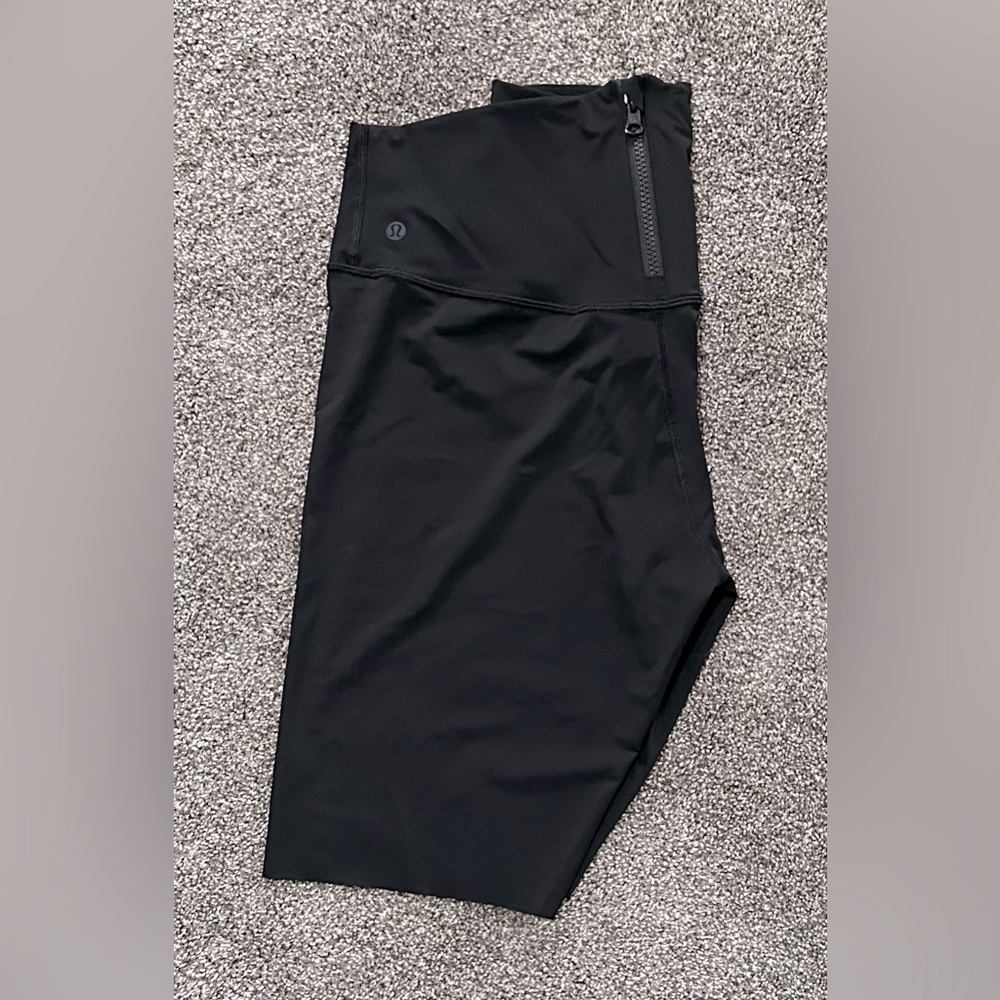 Lululemon Train to Beach High-Rise Swim Shorts 10”
